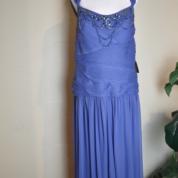 Adrianna Papell Cap Sleeve Stretch Tulle Gown! - Picture 8 of 15